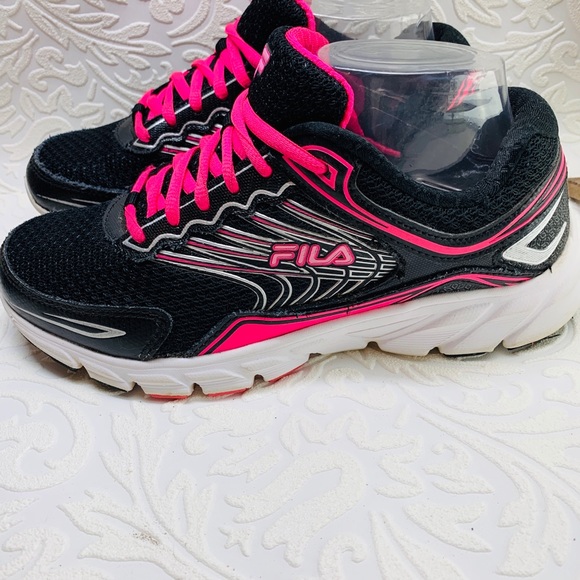 fila black and pink